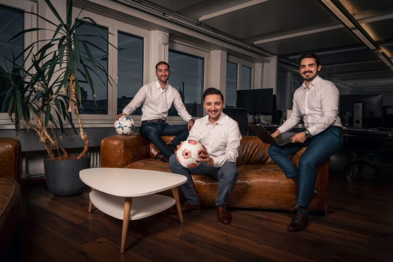 CrowdTransfer AG sichert sich CHF 2.48 Millionen für innovative Fan-Erfahrungen im Fussball